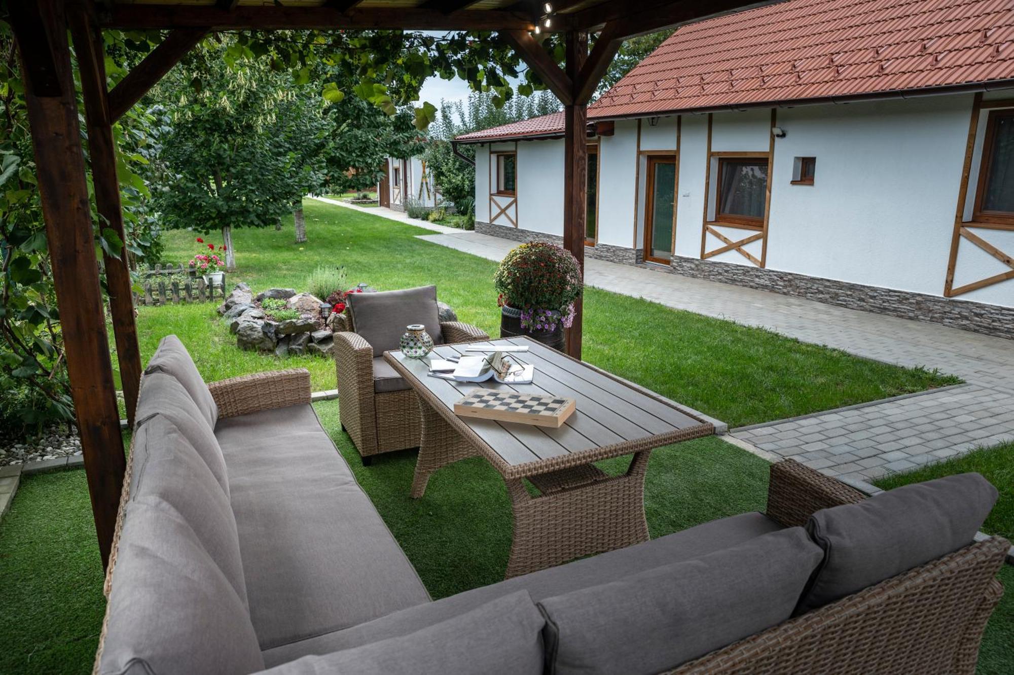 Hotel Magda Garden Cîrţişoara Exteriér fotografie